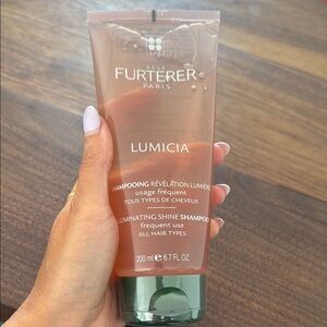 Lumicia Illuminating Shine Shampoo - Pink